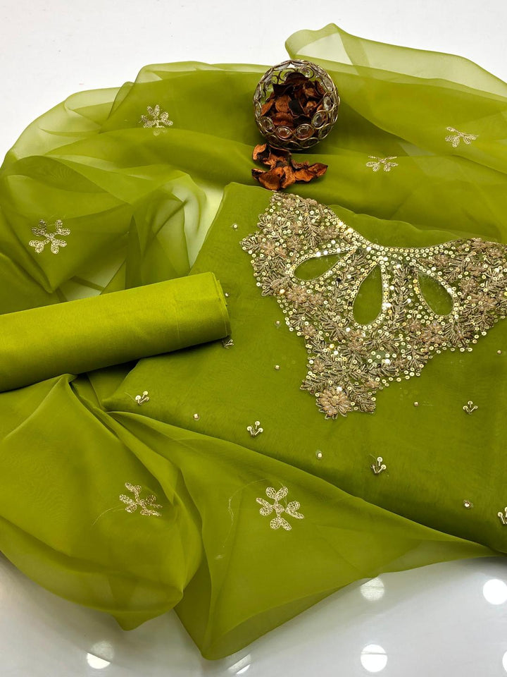 Pcs 3 Pcs women's Unstitched Hand Embroidered Suit