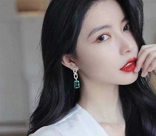 Modern Square Design Earrings 